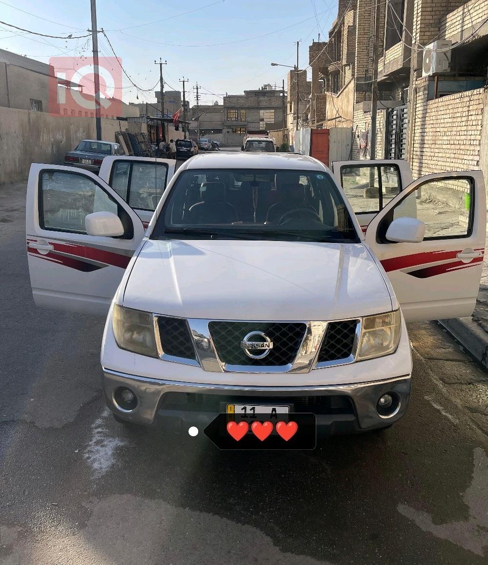 نيسان نافارا